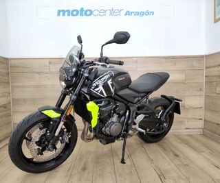 TRIUMPH TRIDENT 660 CARNÉ A2