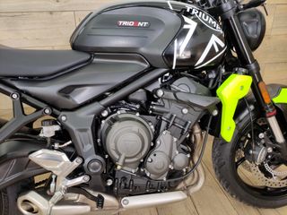 TRIUMPH TRIDENT 660 CARNÉ A2