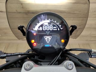 TRIUMPH TRIDENT 660 CARNÉ A2