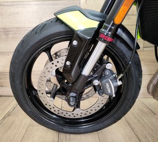 TRIUMPH TRIDENT 660 CARNÉ A2