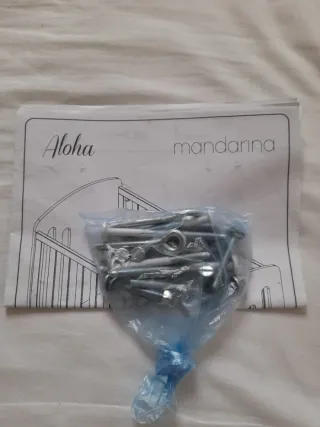 Cuna de madera Aloha mandarina.