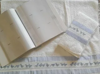 Conjunto Toalhas Bebé bordadas à mão