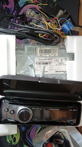 Autoradio Pioneer DEH-S100UB CD RDS