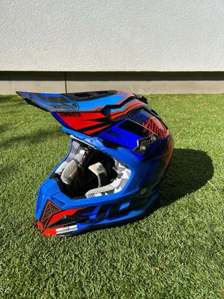 Casco Motocross JUST1