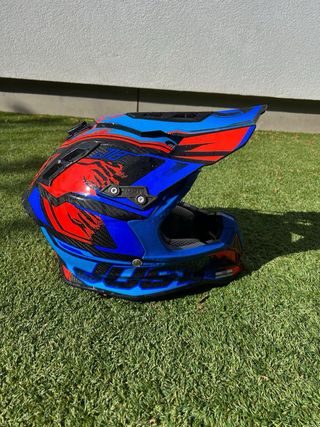Casco Motocross JUST1