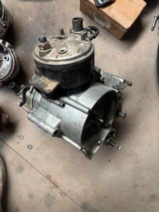 Motor AM6