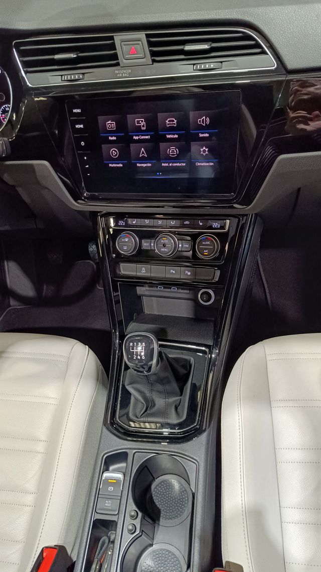 VOLKSWAGEN Touran Sport 2.0 TDI 2020