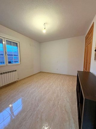Casa adosada en venta en Yeles