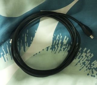 PS4 Slim Negra + 9 Juegos