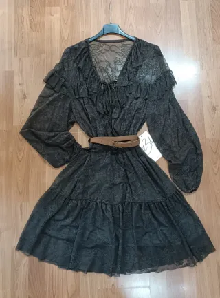 Vestido encaje suelto negro/morado