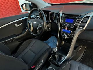 Hyundai i30 1.4 Tecno S Sky