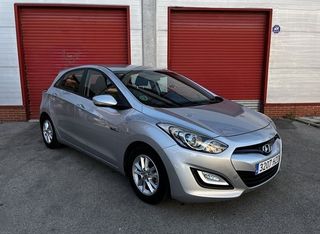 Hyundai i30 1.4 Tecno S Sky