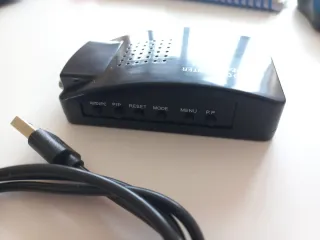 Adaptador AV/S-Video a VGA