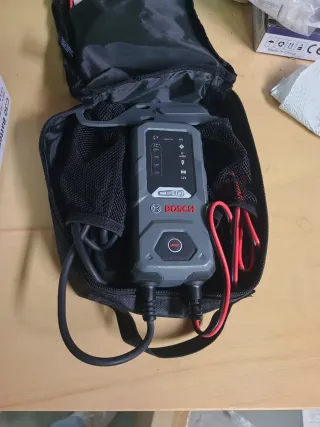 Cargador Batería Coche Bosch C30 6/12V
