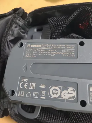 Cargador Batería Coche Bosch C30 6/12V