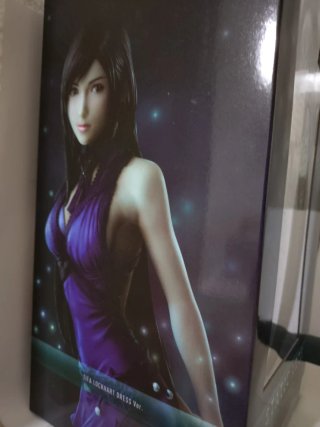 FIGURA STATIC ARTS - TIFA LOCKHART - FINAL FANTASY