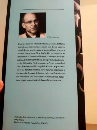 'Los bajos fondos del corazón' ensayo novela negra