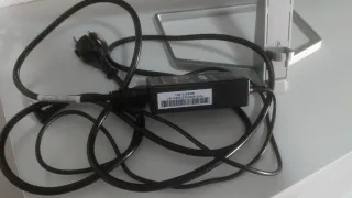 Monitor HP Negro y Plateado