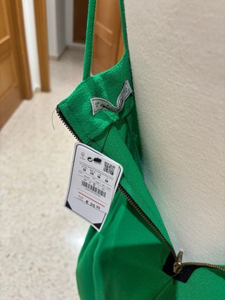 Vestido verde tirantes