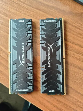 2x HyperX DDR4 16GB RAM