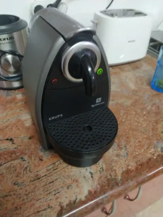 Cafetera Nespresso Krups XN2005