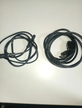 Play Station 4 Slim Negra