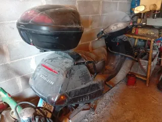 Piaggio Hexagon 125cc Maxi Scooter