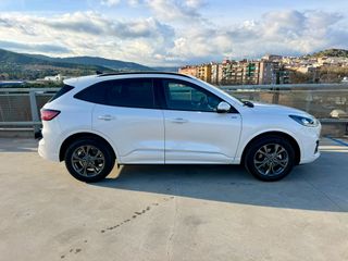 Ford Kuga ST Line Etiqueta 0 Emisiones 2023