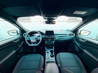Ford Kuga ST Line Etiqueta 0 Emisiones 2023