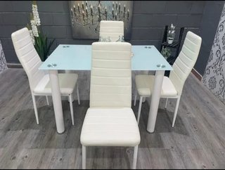 LIQUIDACION!! MESA DE VIDRIO + 4 SILLAS + ENVIO