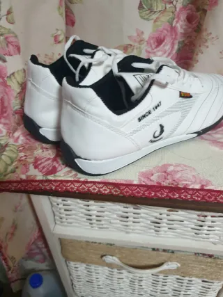 Zapatillas deportivas blancas