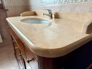 Mobile bagno legno massello marmo Carrara