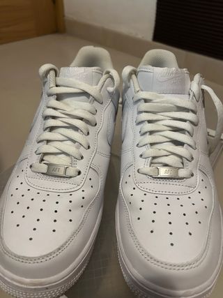 Nike Air Force 1 Triple White Talla 44 no box