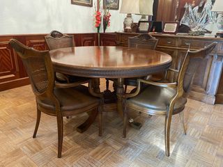 Mesa comedor extensible ovalada + 4 sillas
