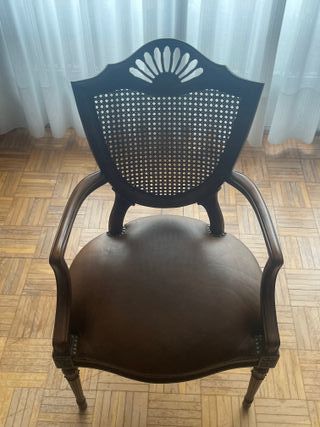 Mesa comedor extensible ovalada + 4 sillas