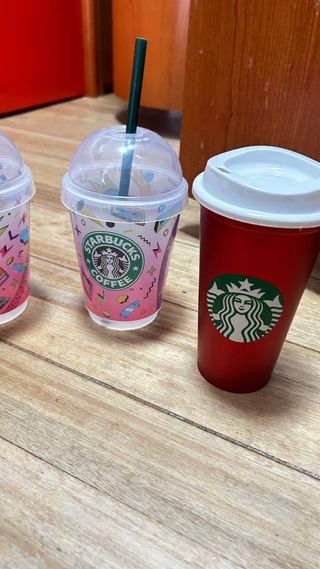 Vasos Starbucks Colección Multicolor y Rojo