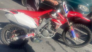 Una moto