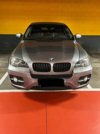 BMW X6 2011