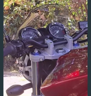 Cúpula Givi 240A Honda Hornet 900