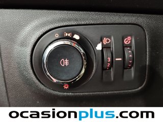 Opel Corsa 1.4 Expression 55 kW (75 CV)