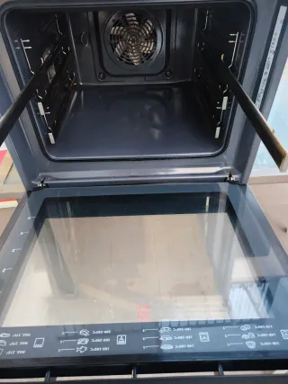 Horno Electrolux EOB63300