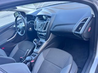 Ford Focus 1.6 GASOLINA 100CV ETTIQUETA C