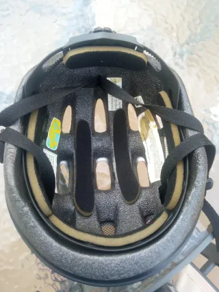 Casco de bici infantil rojo y blanco