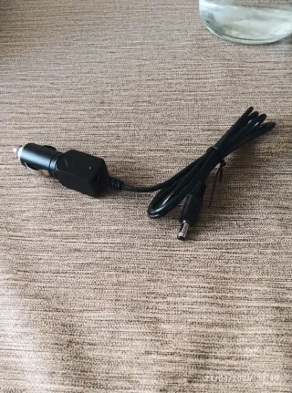 3 Adaptadores mechero coche  y alimentador