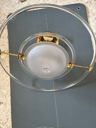 Conjunto de lamparas de vidrio y metal dorado
