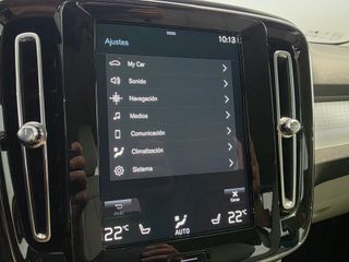 Volvo XC40 2021