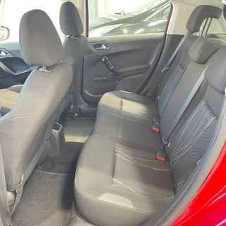 Peugeot 208 2014