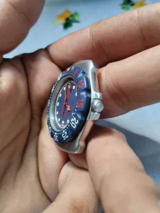 TAG Heuer Professional 200 Meters Quartz