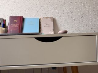 URGE VENTA POR MUDANZA Escritorio y silla