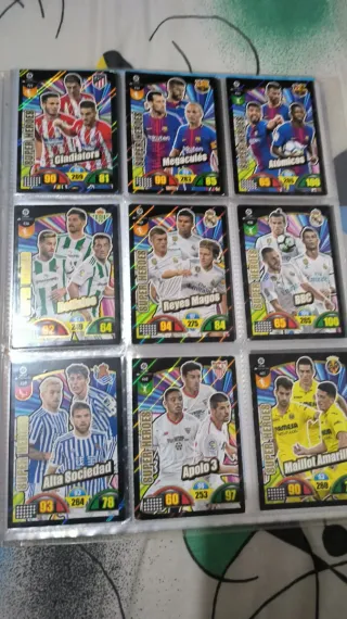 Álbum casi completo Adrenalyn 2017-18 LaLiga